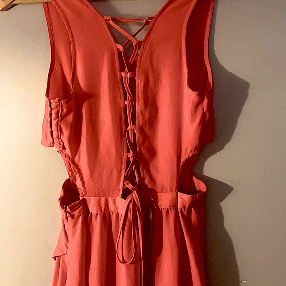 Woman’s Dress - Picture 6 of 15